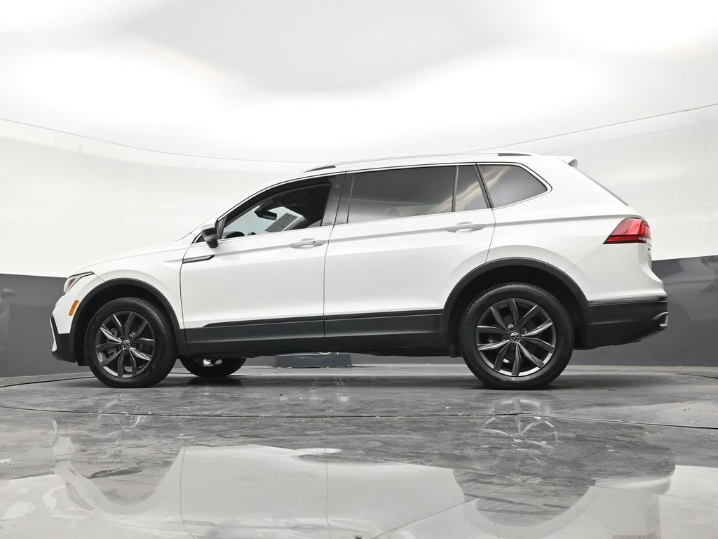 Used 2023 Volkswagen Tiguan SE FWD image 21