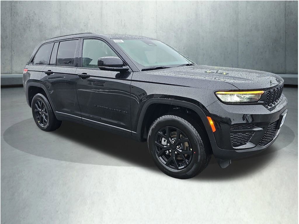 New 2025 Jeep Grand Cherokee Laredo image 7