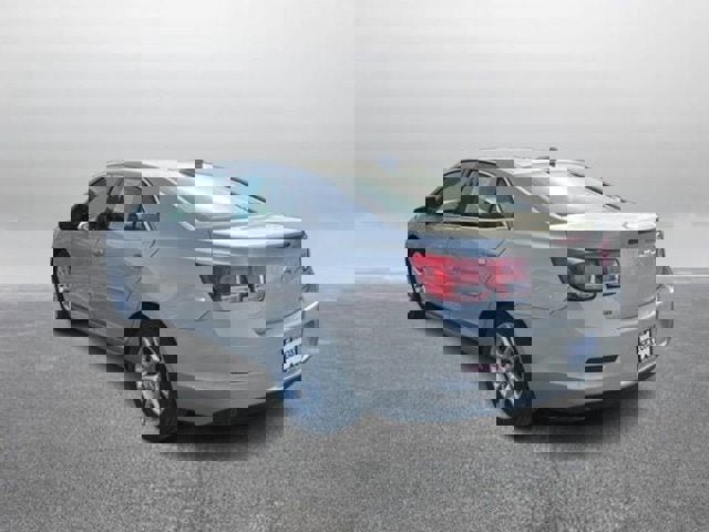 Used 2015 Chevrolet Malibu LT w/ Power Convenience Package FWD image 7