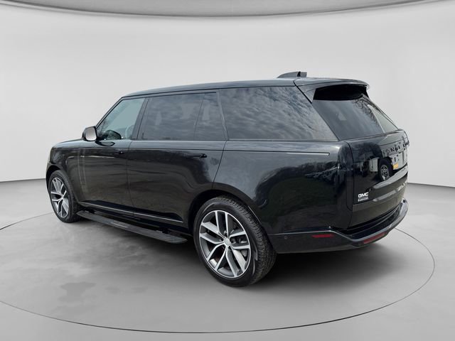 Used 2024 Land Rover Range Rover Long Wheelbase SE AWD/4WD image 3
