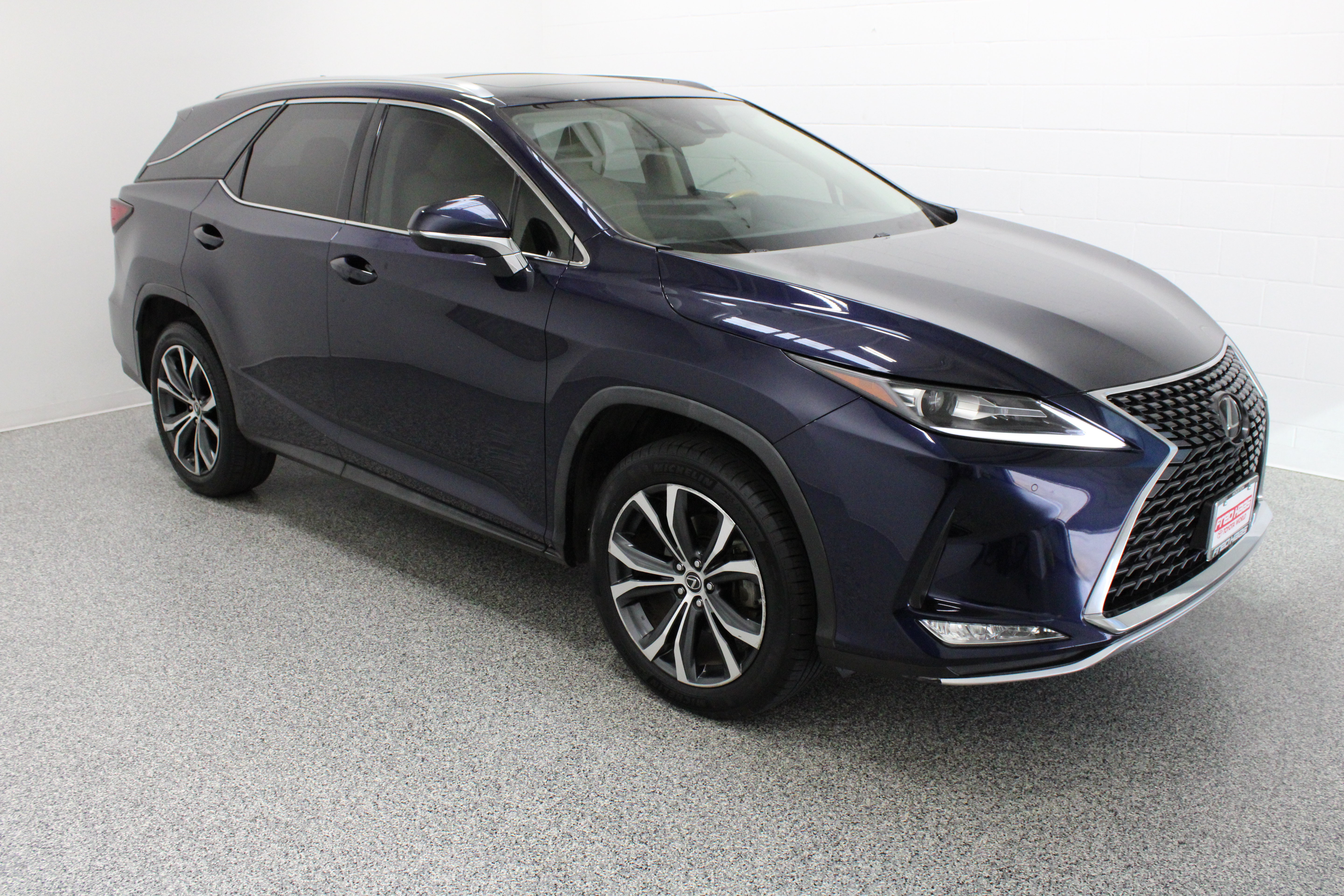 Used 2022 Lexus RX 350L FWD w/ Premium Package image 4