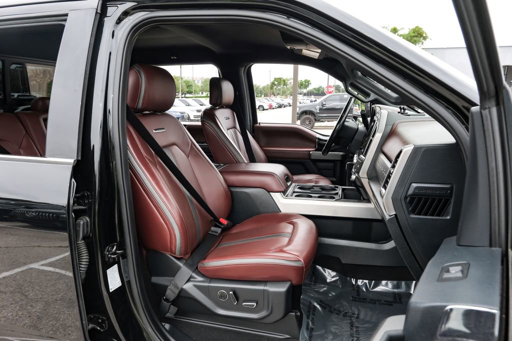 Used 2022 Ford F350 Platinum w/ FX4 Off-Road Package AWD/4WD image 38