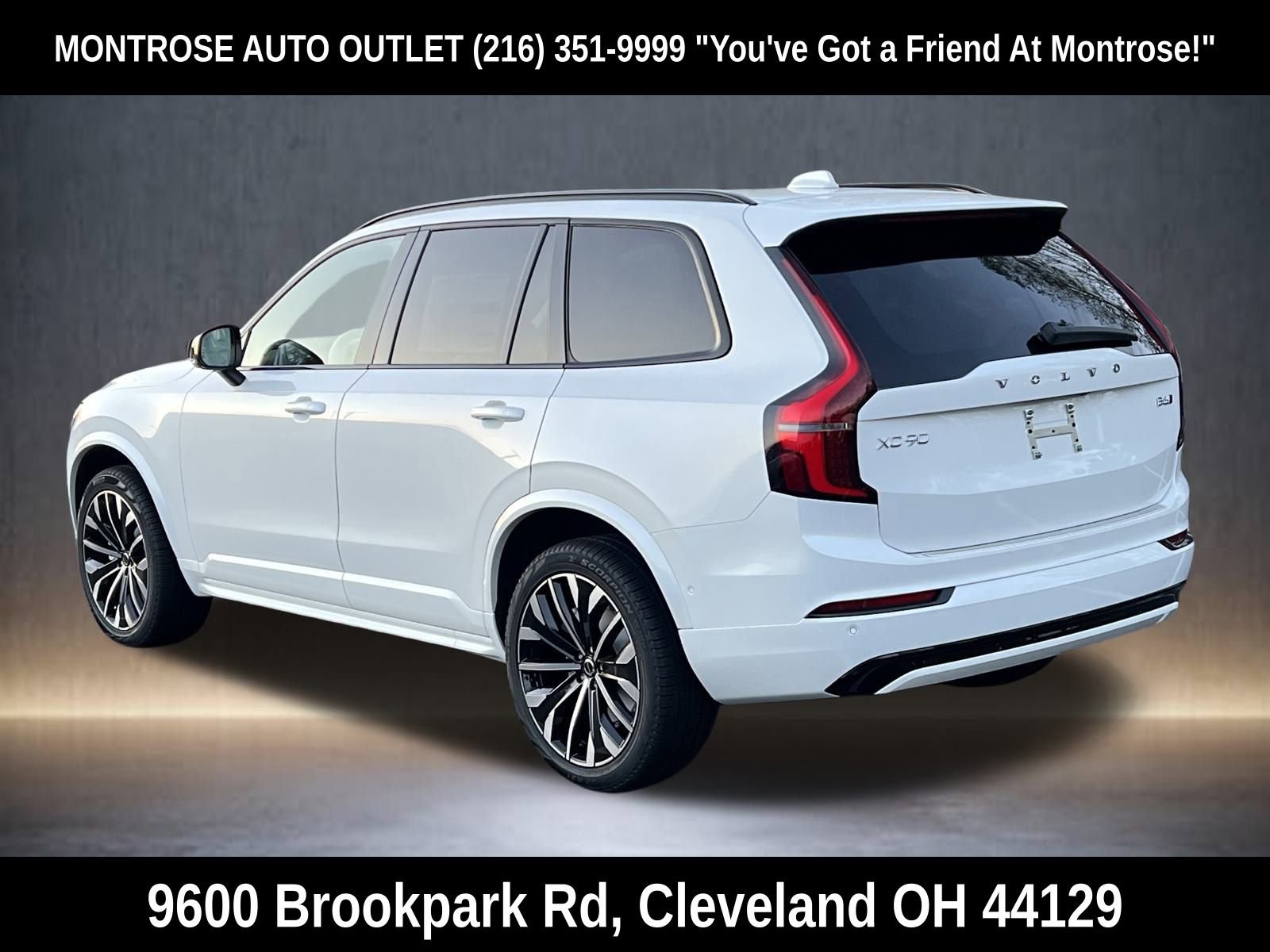 New 2026 Volvo XC90 B6 Ultra w/ Protection Package image 3
