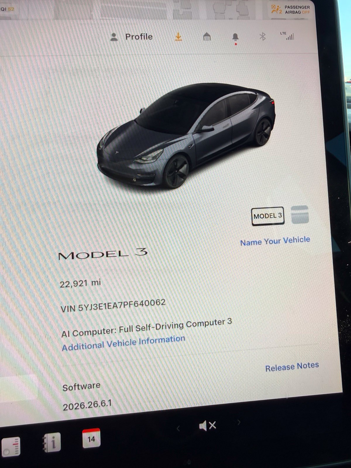 Used 2023 Tesla Model 3 Standard Range RWD image 7