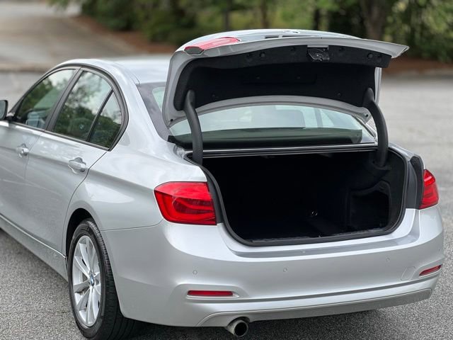 Used 2016 BMW 320i Sedan RWD image 42