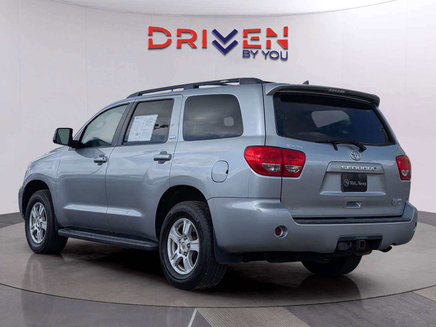 Used 2013 Toyota Sequoia SR5 image 3