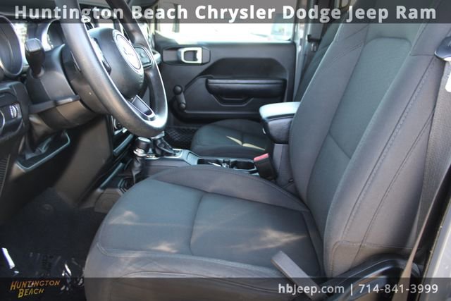 Used 2023 Jeep Wrangler Sport image 26