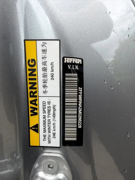 Used 2021 Ferrari Roma RWD image 28