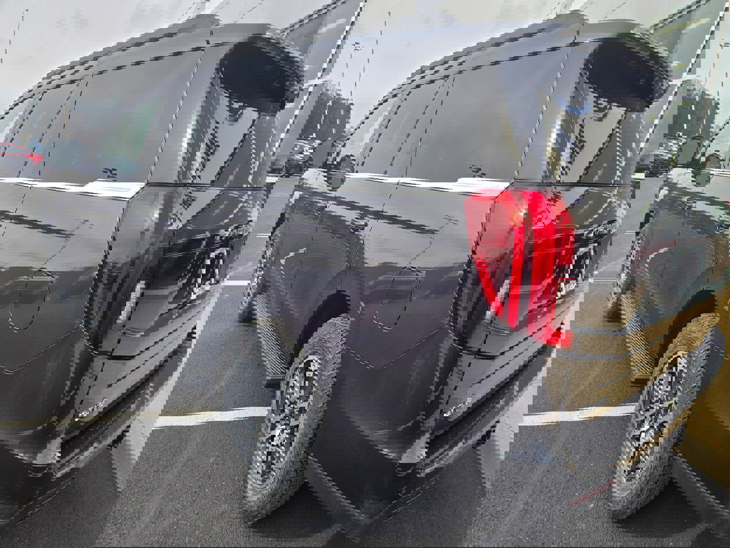 New 2026 Ford Expedition Active AWD/4WD image 12