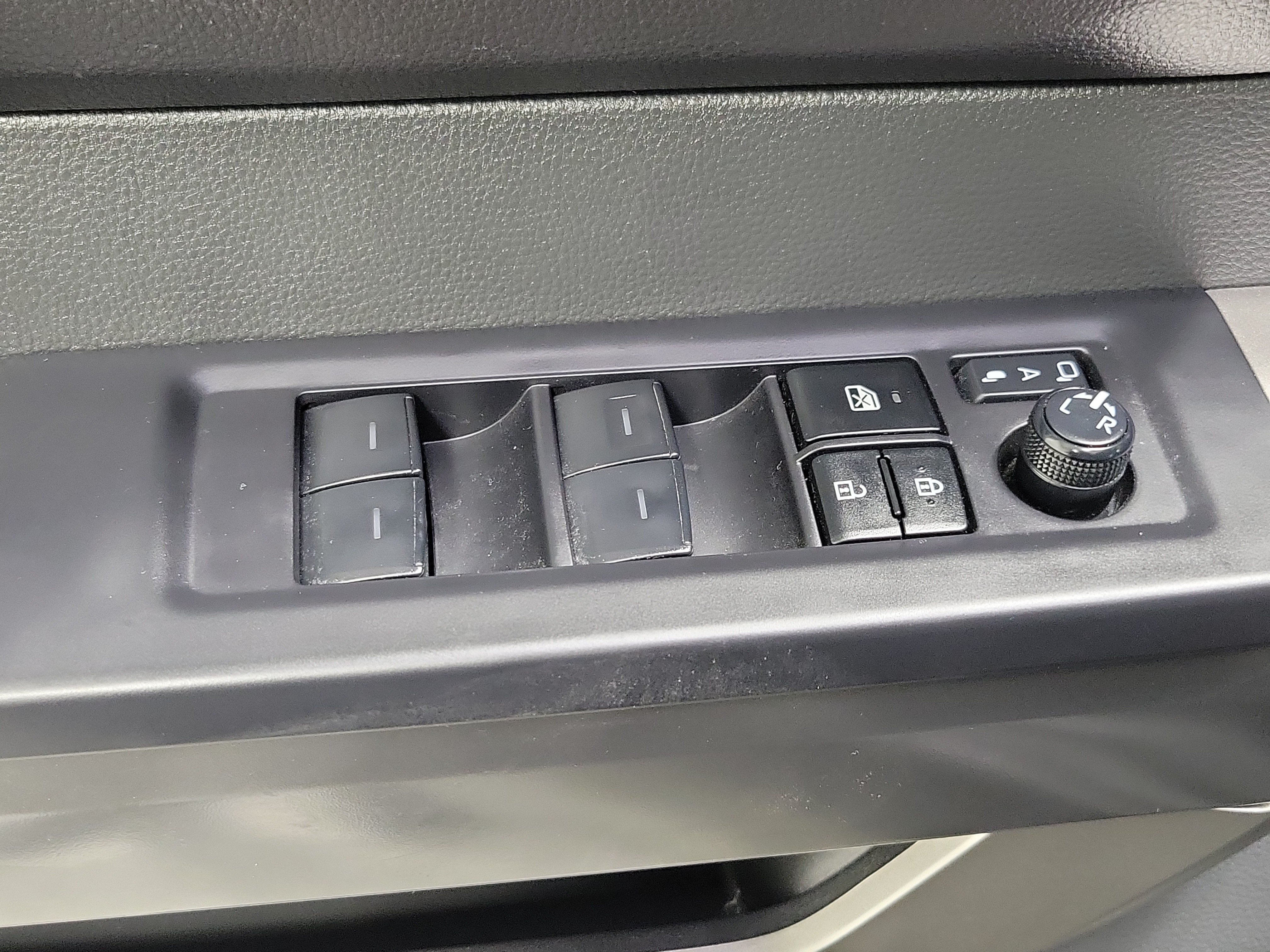 Used 2024 Toyota Sequoia SR5 w/ SR5 Premium Package AWD/4WD image 22