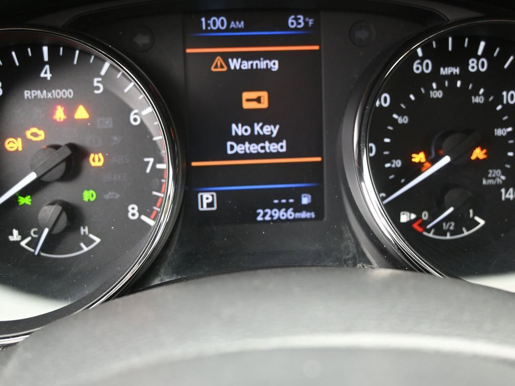 Used 2021 Nissan Rogue Sport SV FWD image 15