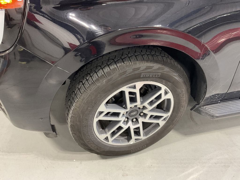 Used 2025 Ford Expedition Max Active image 14