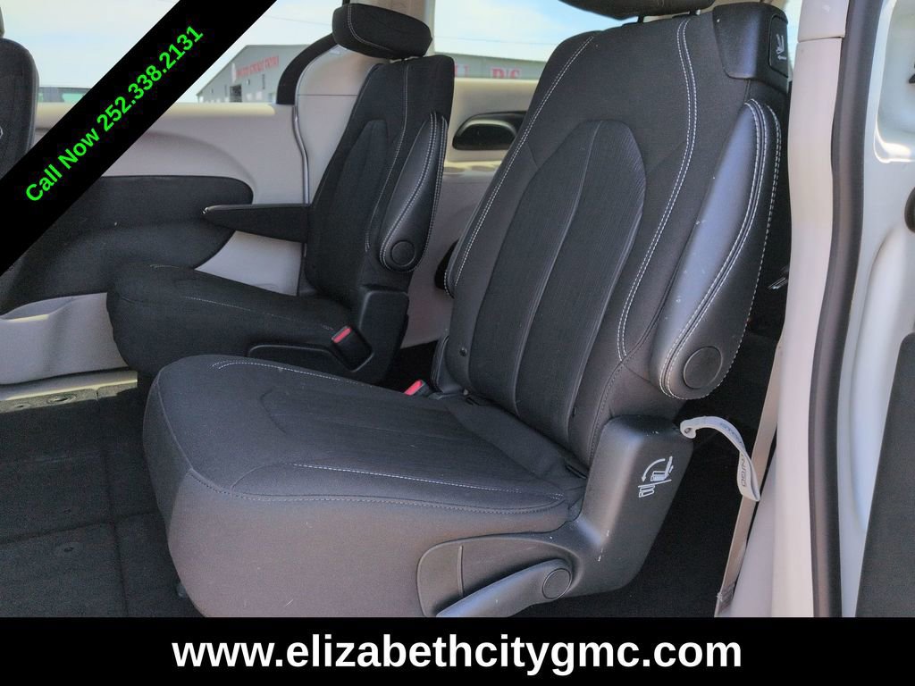 Used 2024 Chrysler Voyager LX FWD image 15