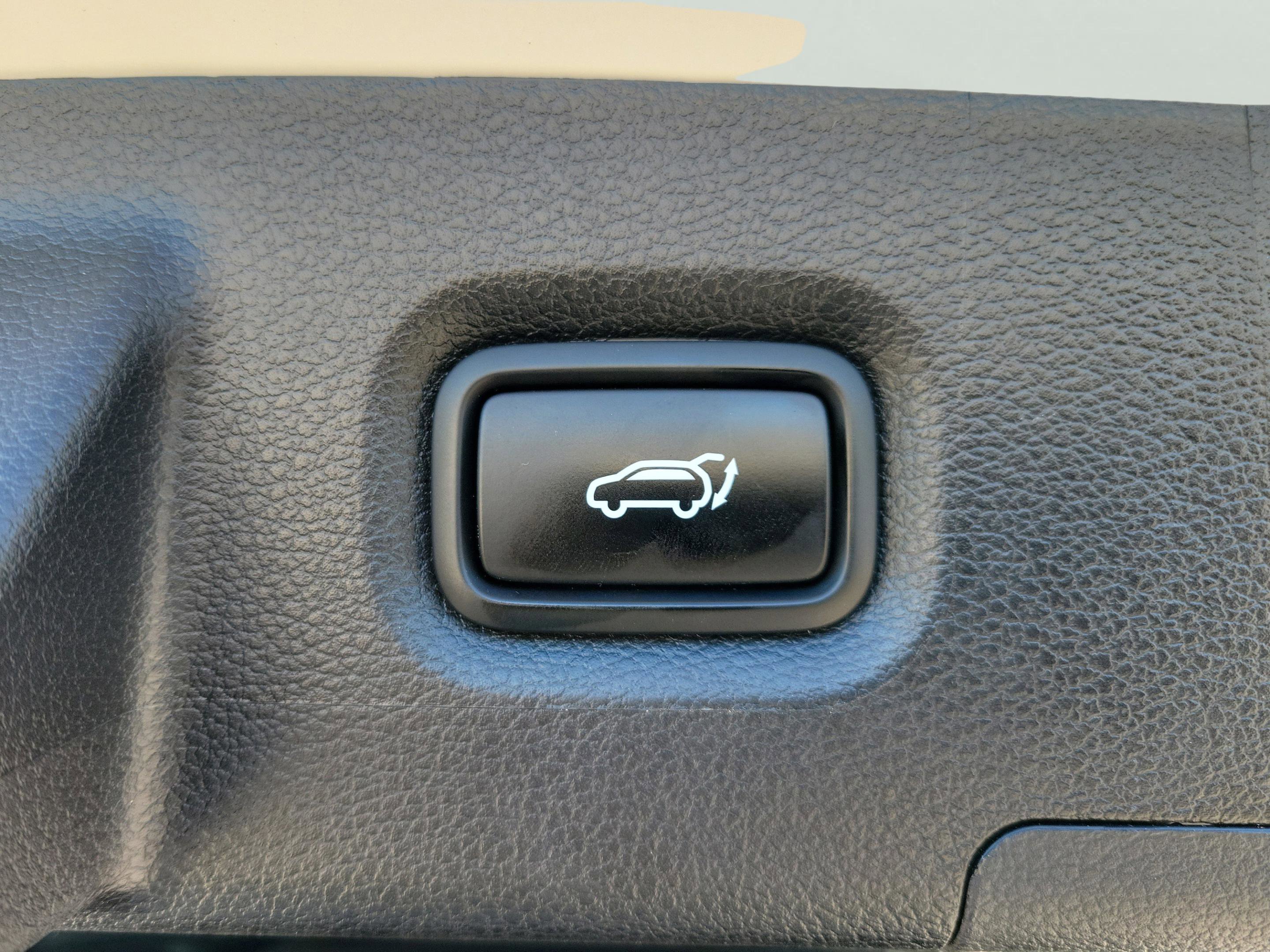 Certified 2023 Hyundai Santa Fe Calligraphy w/ Cargo Package image 5