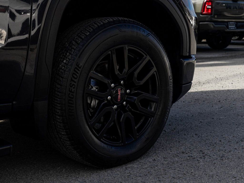 Used 2022 GMC Sierra 1500 Elevation image 10