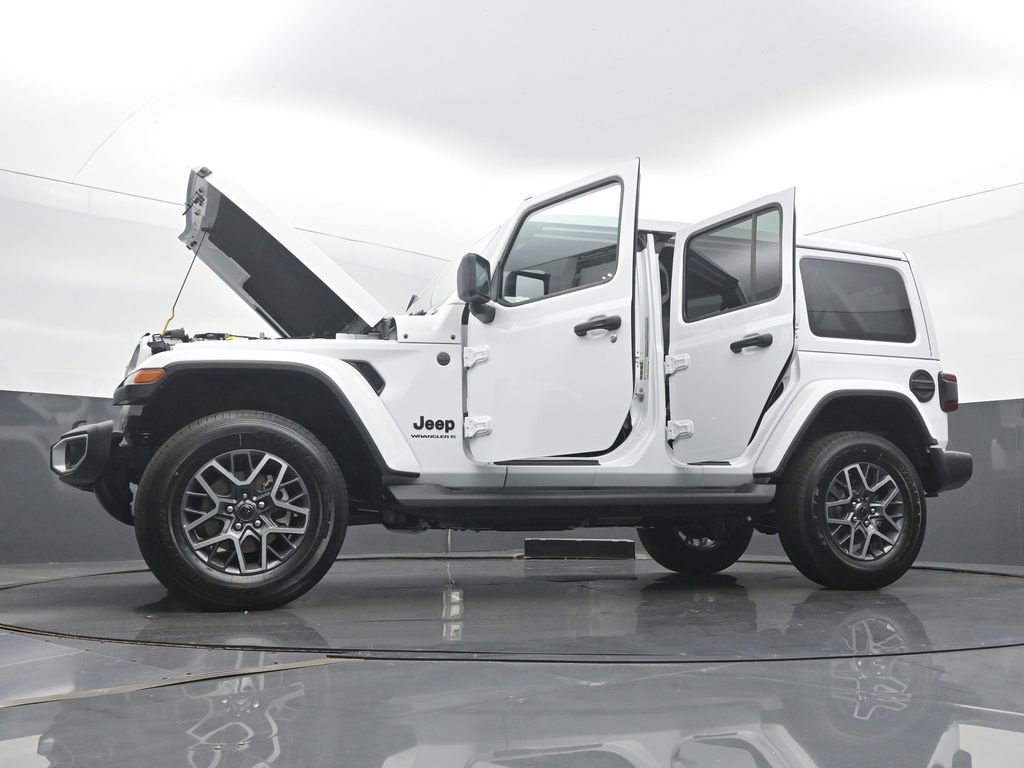 New 2026 Jeep Wrangler Sahara image 59