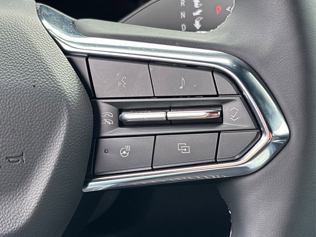 Used 2025 Chevrolet Equinox EV LT w/ Convenience Package II image 33