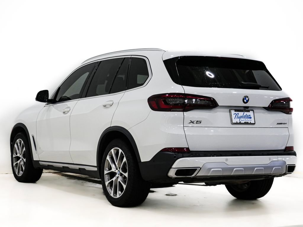 Used 2022 BMW X5 xDrive40i w/ Luxury Seating Package AWD/4WD image 9