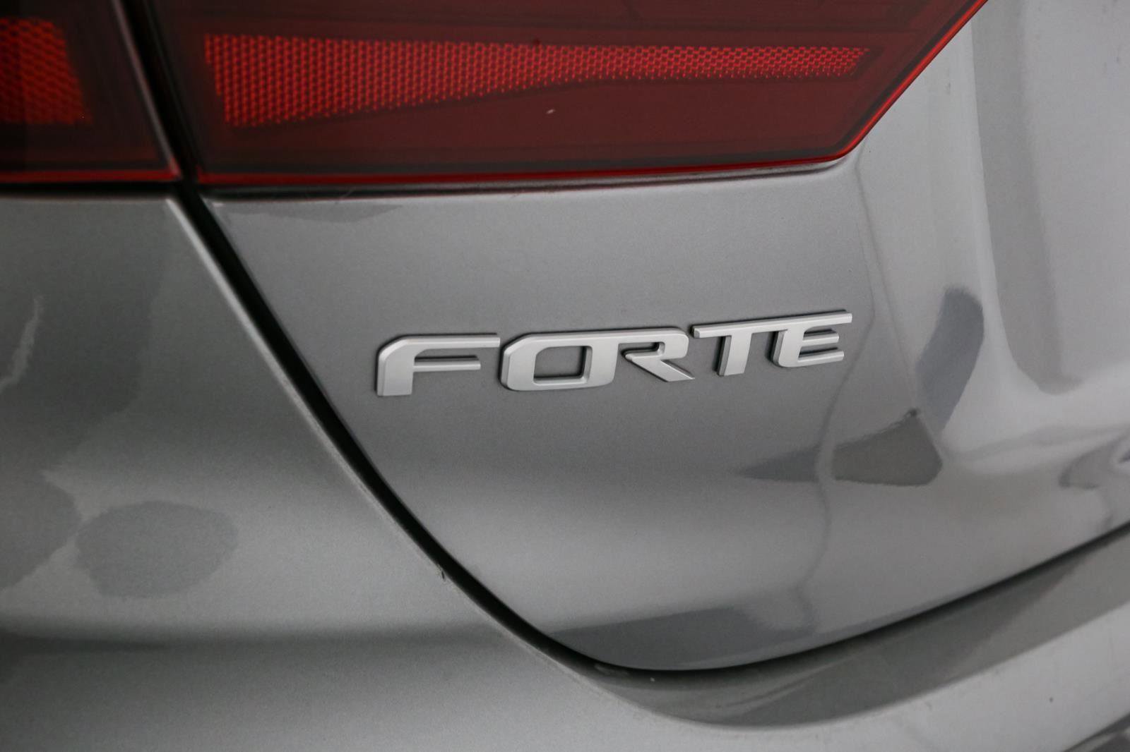 Used 2023 Kia Forte LXS w/ LXS Technology Package image 10