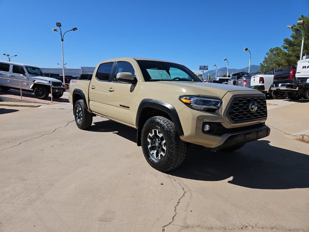 Used 2020 Toyota Tacoma TRD Off-Road w/ Technology Package AWD/4WD image 5