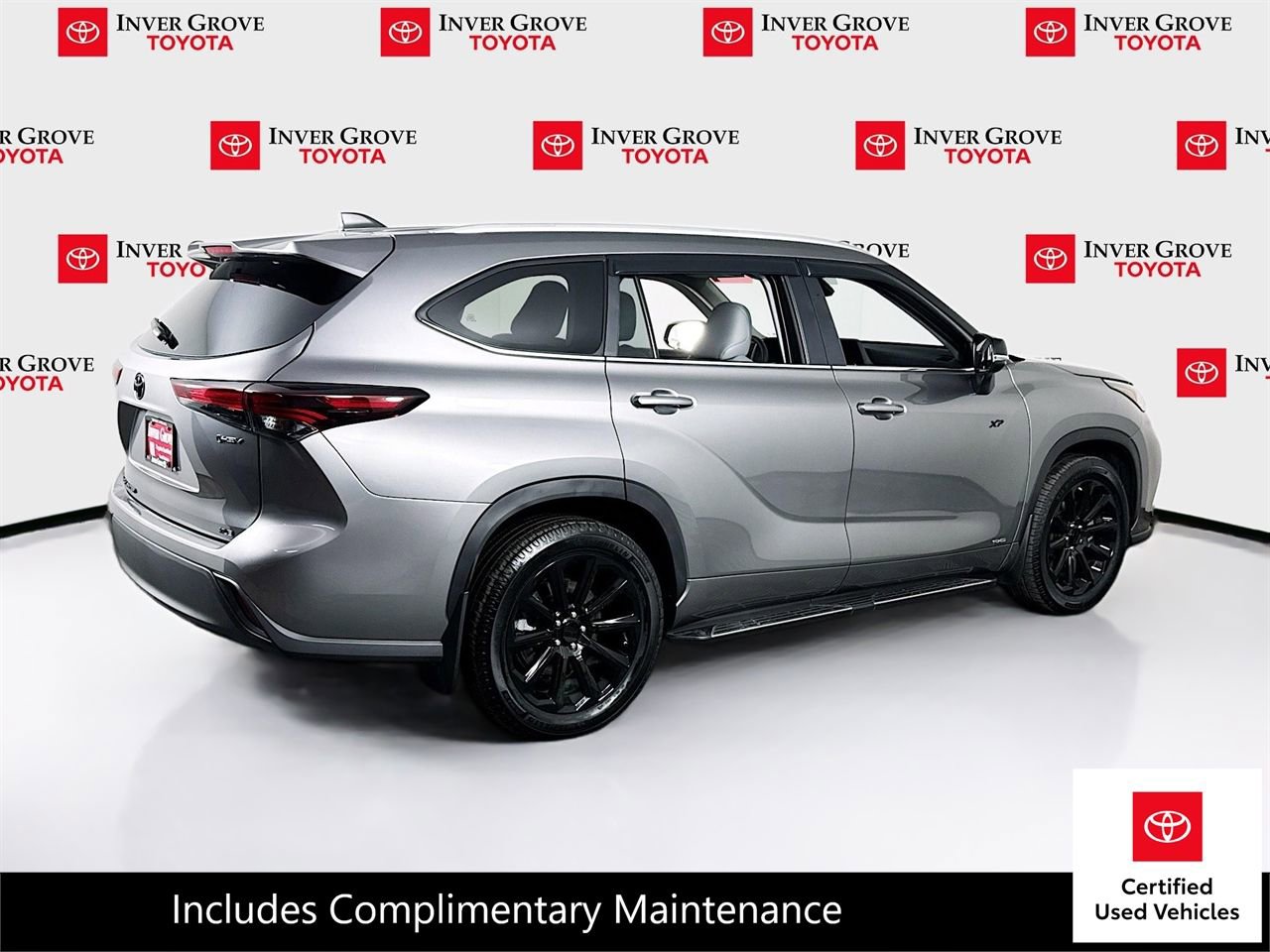 Certified 2025 Toyota Highlander XLE image 5