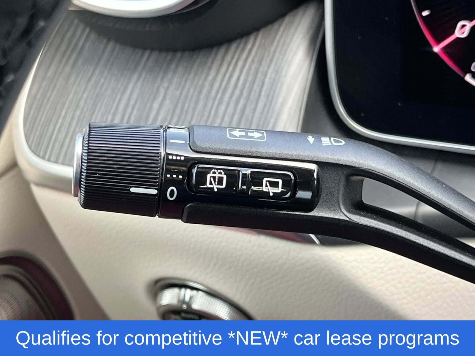 Used 2025 Mercedes-Benz GLC 300 image 35