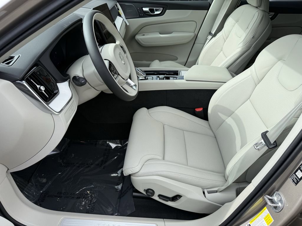 New 2026 Volvo XC60 T8 Ultra w/ Protection Package Premier image 8