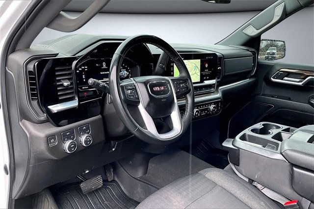 Used 2023 GMC Sierra 1500 Elevation image 18
