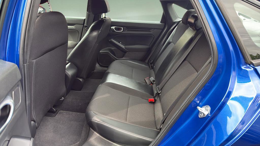 Used 2023 Honda Civic Sport image 14