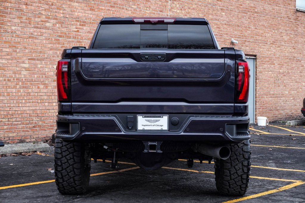 Used 2024 GMC Sierra 2500 Denali w/ Denali Reserve Package image 11