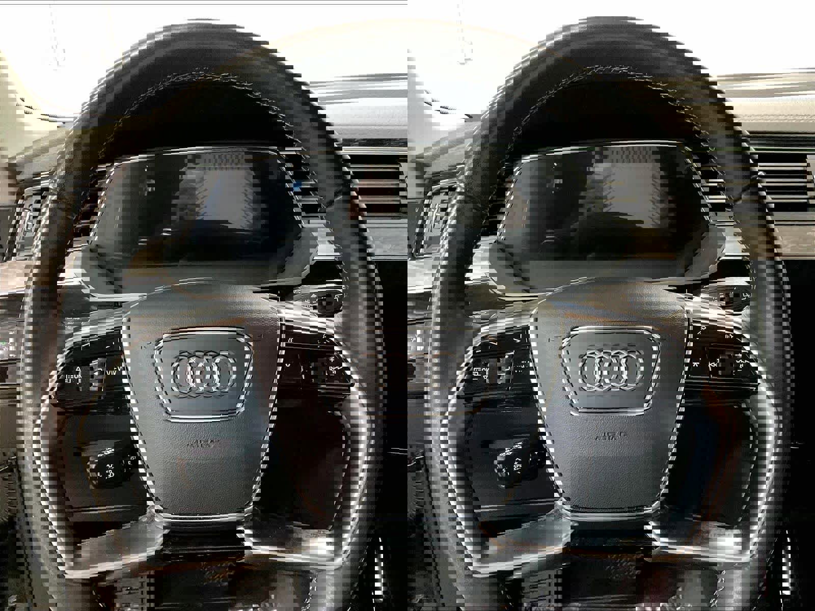 Certified 2024 Audi Q8 e-tron Premium Plus image 9