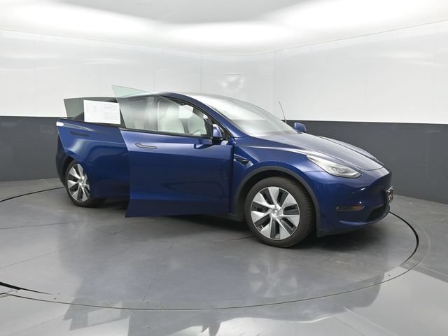 Used 2021 Tesla Model Y Long Range AWD/4WD image 27