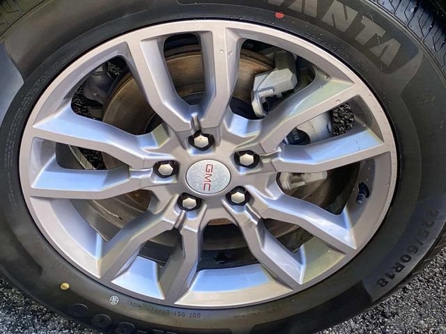 Used 2024 GMC Terrain SLT image 26