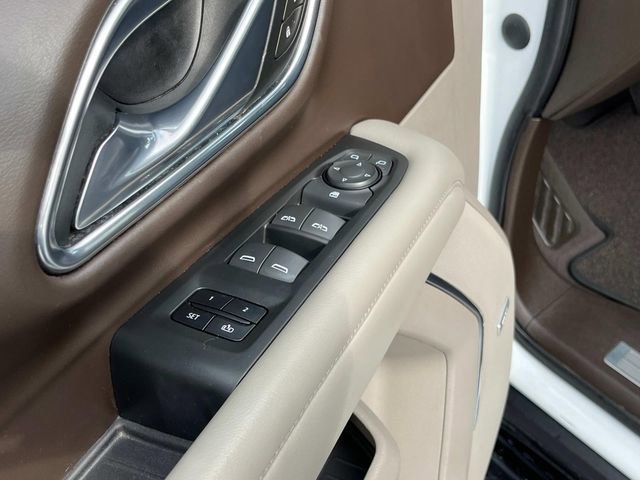 Used 2021 Chevrolet Suburban LT image 32