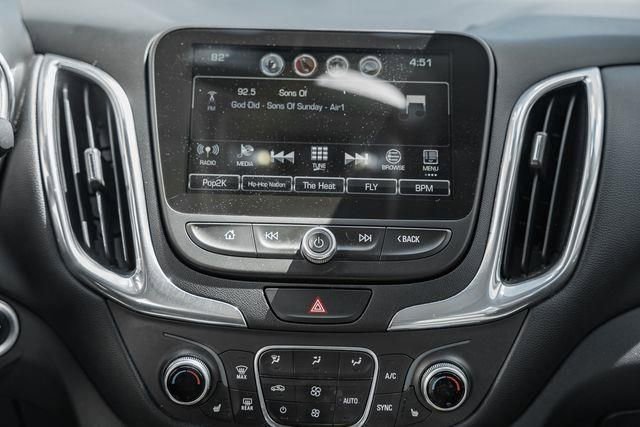 Used 2018 Chevrolet Equinox LT w/ Sun & Infotainment Package image 22