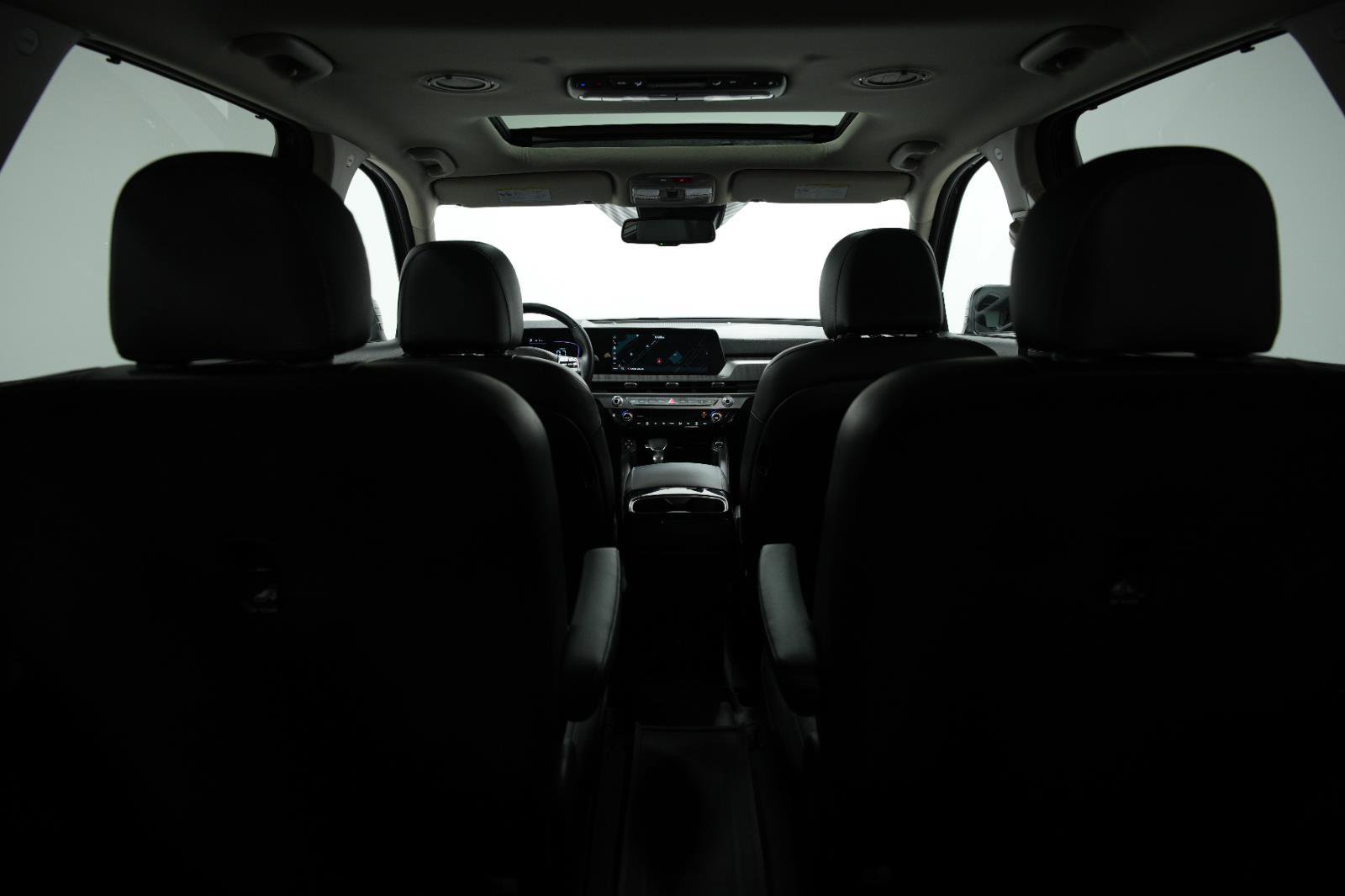 Used 2023 Kia Telluride EX w/ EX Captain's Chair Package image 14