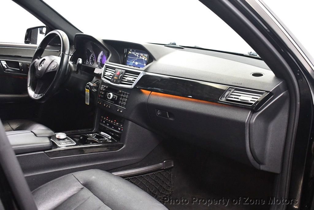 Used 2010 Mercedes-Benz E 550 4MATIC Sedan image 11
