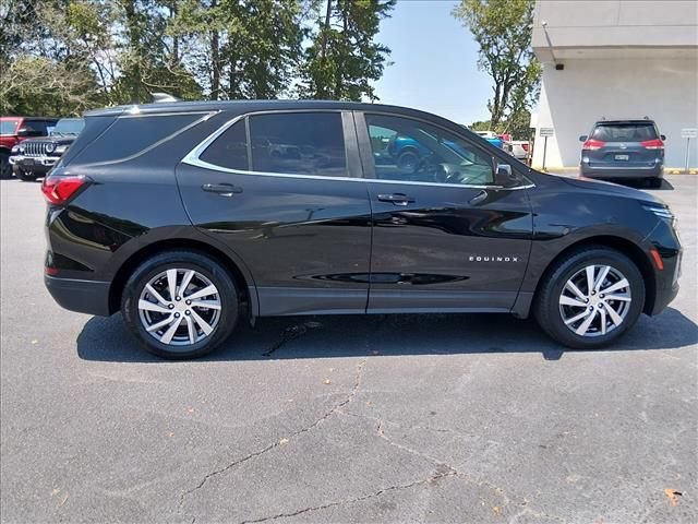 Used 2024 Chevrolet Equinox LT FWD image 3