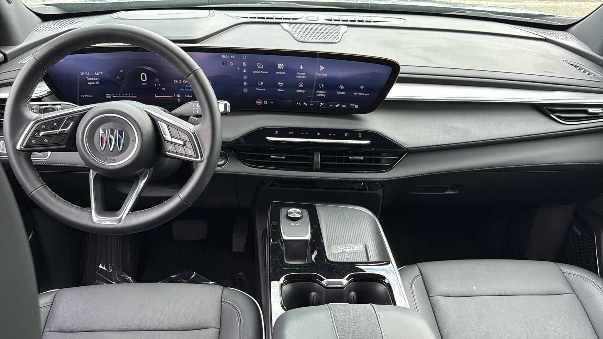 Used 2025 Buick Enclave Preferred AWD/4WD image 9