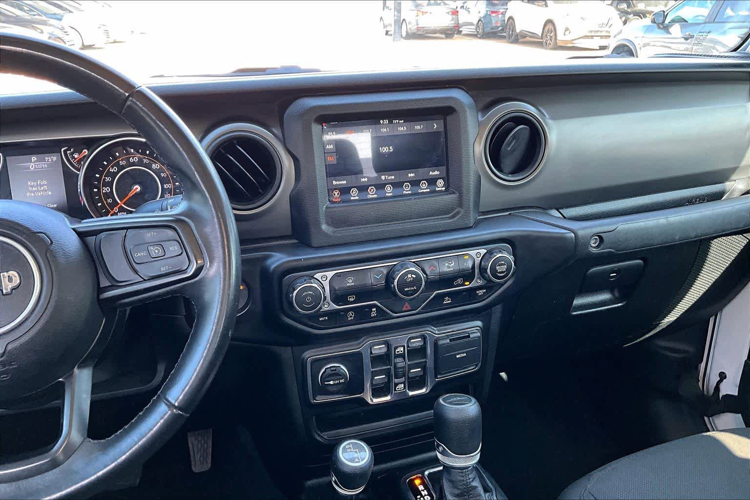 Used 2022 Jeep Gladiator Sport AWD/4WD image 6