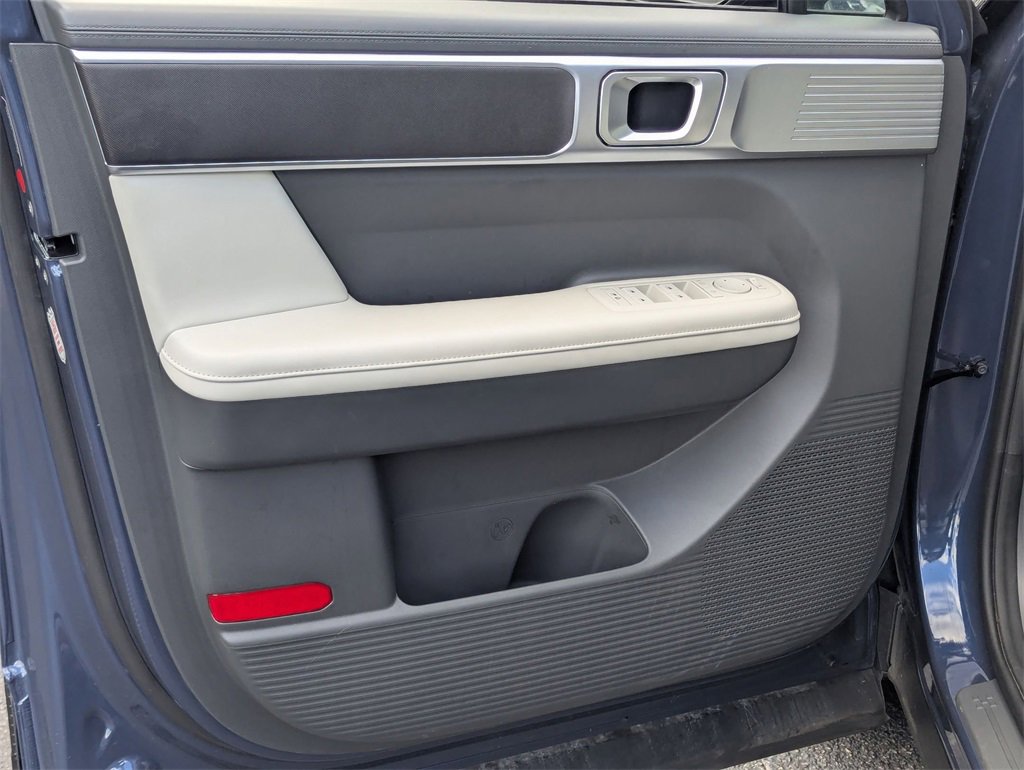 Used 2025 Hyundai Santa Fe SEL image 13