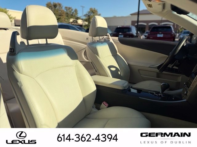 Used 2010 Lexus IS 350C w/ Luxury Pkg RWD image 5