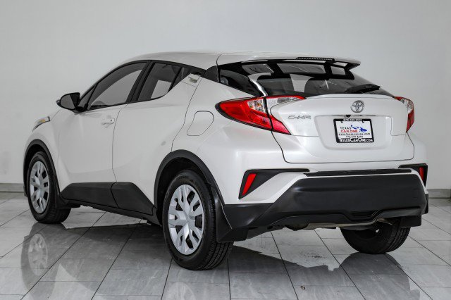 Used 2019 Toyota C-HR LE image 8