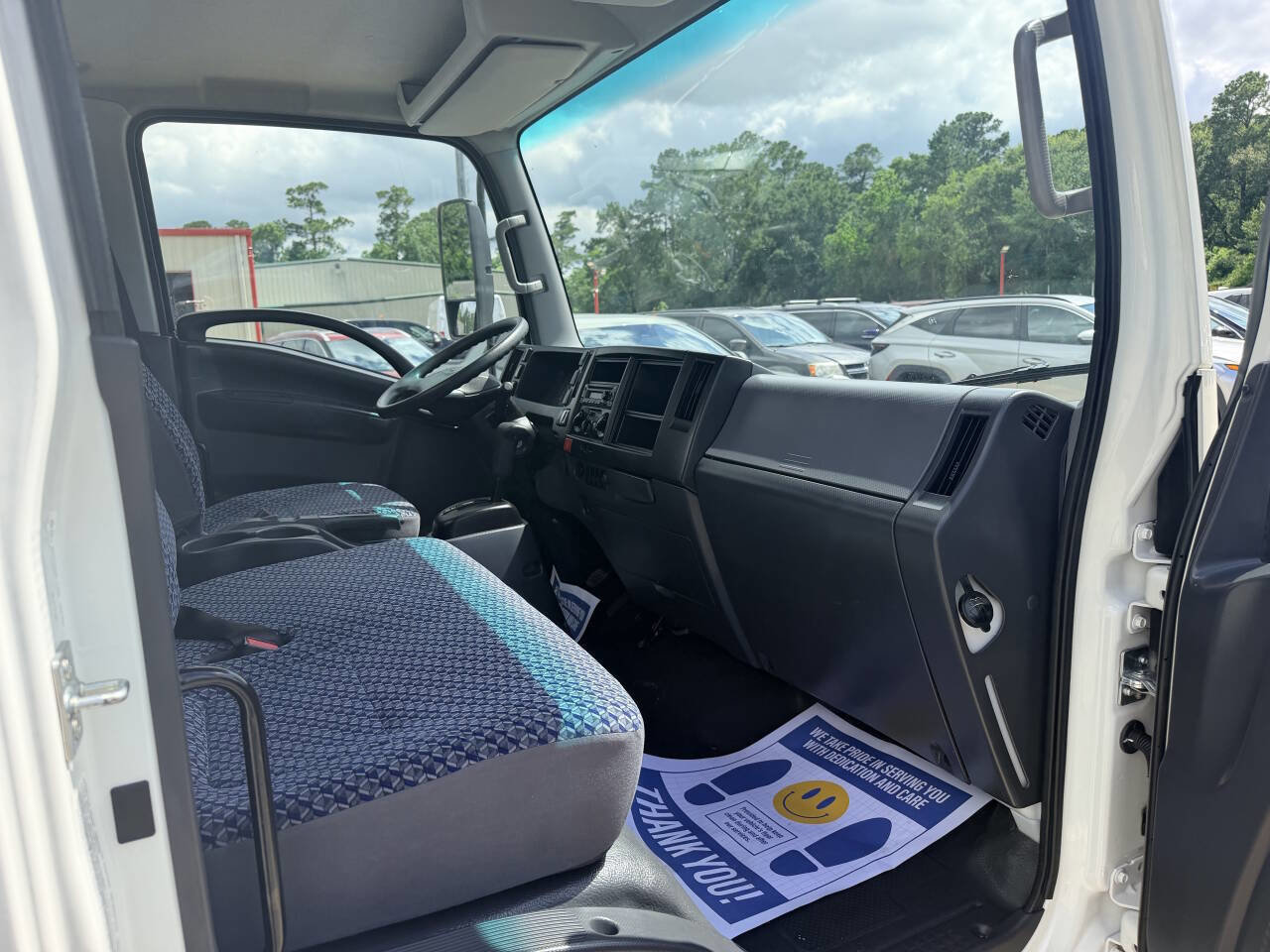 Used 2024 Isuzu NPR RWD image 12
