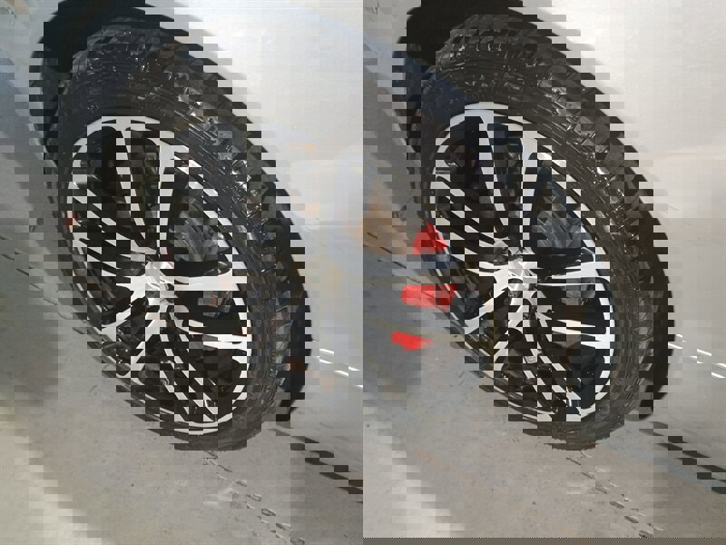 Used 2009 Aston Martin DB9 Volante image 35