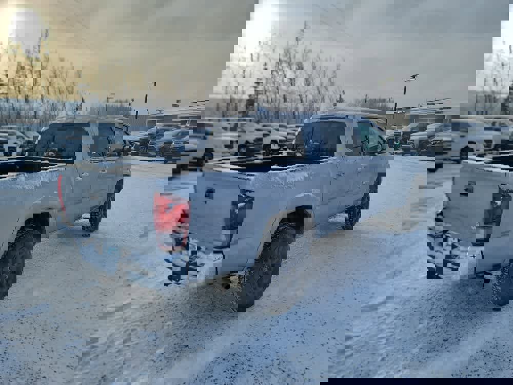 Used 2023 Toyota Tacoma SR5 image 5