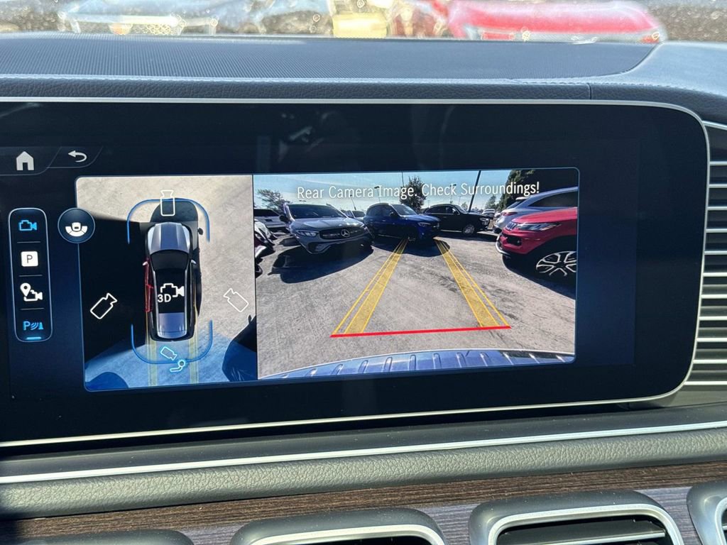 New 2026 Mercedes-Benz GLS 580 4MATIC image 24
