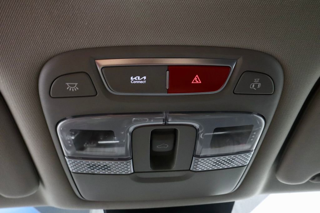 Used 2023 Kia Telluride EX w/ EX Captain's Chair Package image 28