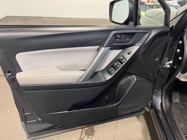 Used 2015 Subaru Forester 2.5i Premium image 24