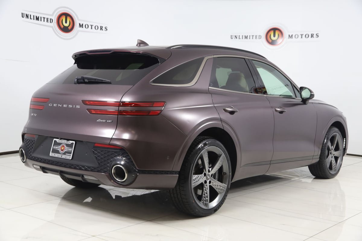 Used 2023 Genesis GV70 3.5T Sport w/ Sport Prestige Package AWD/4WD image 3